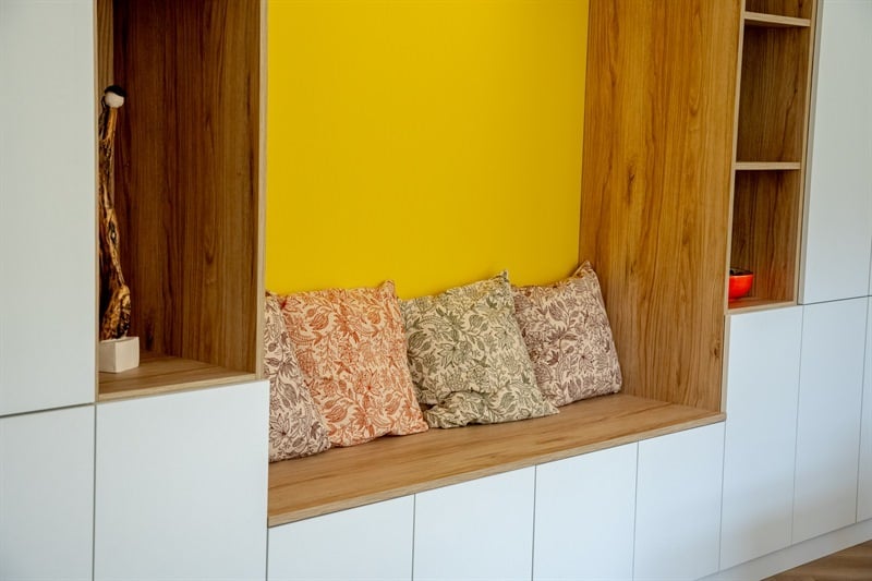 Grands rangements design avec niches et banquette au Havre | Raison Home - 3