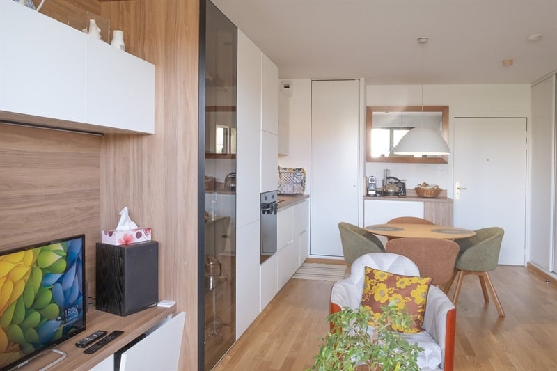 Cuisine et living optimisés pour un T2 à Toulouse | Raison Home - 1