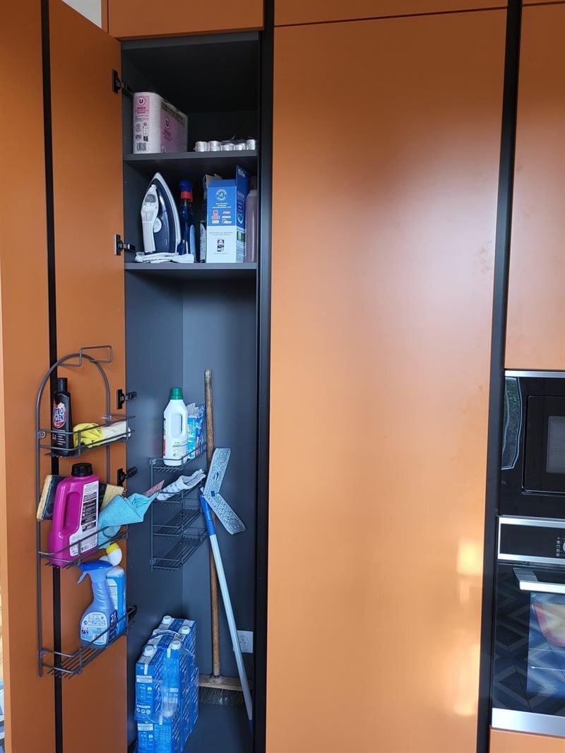 Cuisine en L moderne bois et orange à Nantes | Raison Home - 6