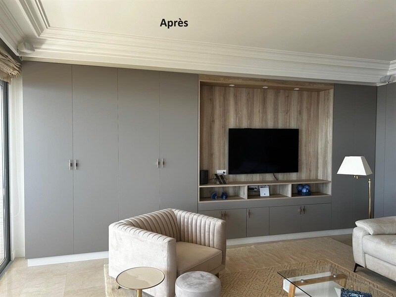 Bibliothèque moderne bois et beige à Cannes 3