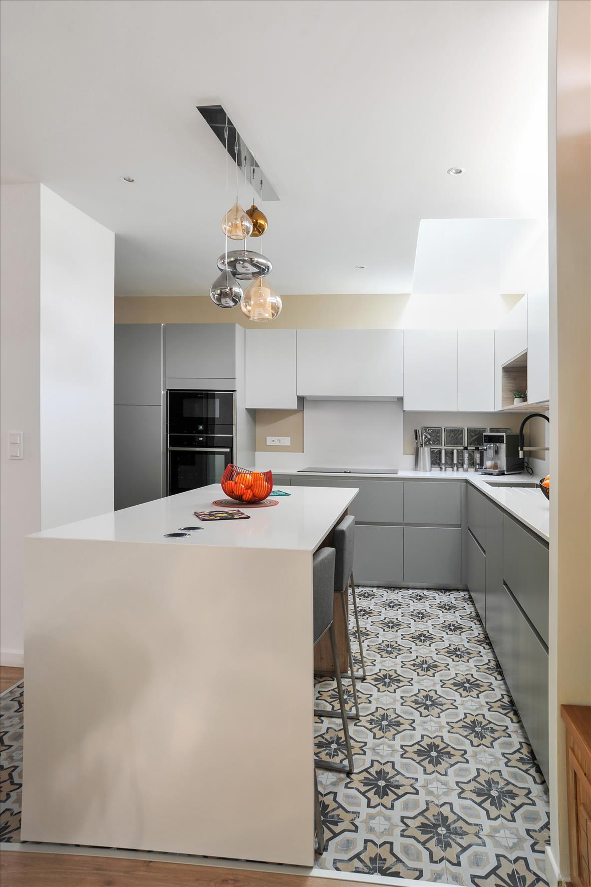 Cuisine de style moderne à Montigny-lès-Cormeilles | Raison Home - 6