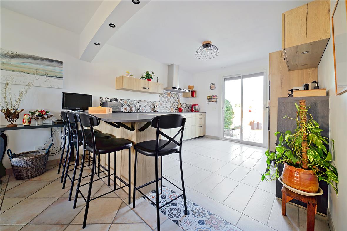 Cuisine de style contemporain à Saint-Andéol-le-Château | Raison Home - 3