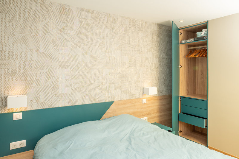 Aménagement chambre bleu bois à Lyon 1