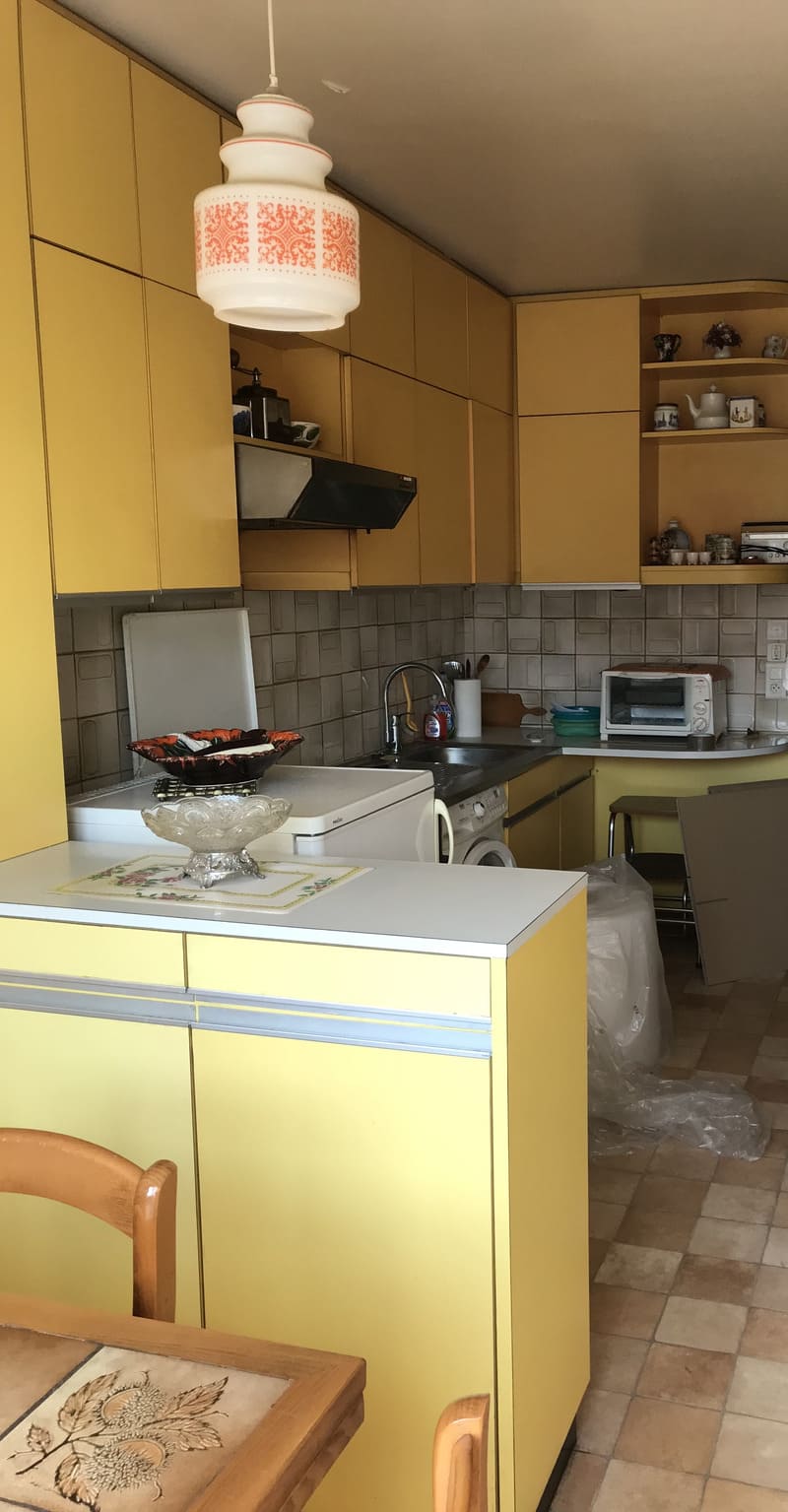 Cuisine moderne noir mat avec îlot central à Clermont-Ferrand | Raison Home - 7