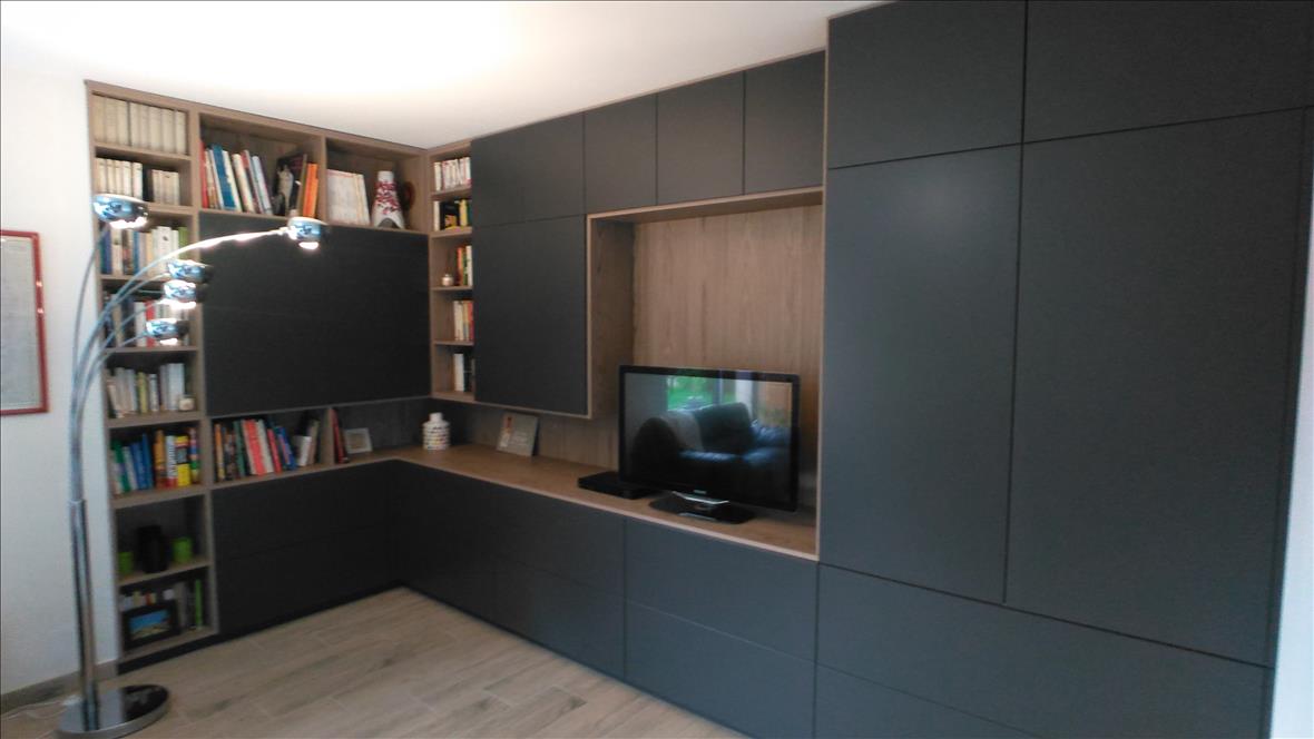 Bibliothèque et meuble TV de style contemporain bois, beige et gris à Guidel | Raison Home - 1