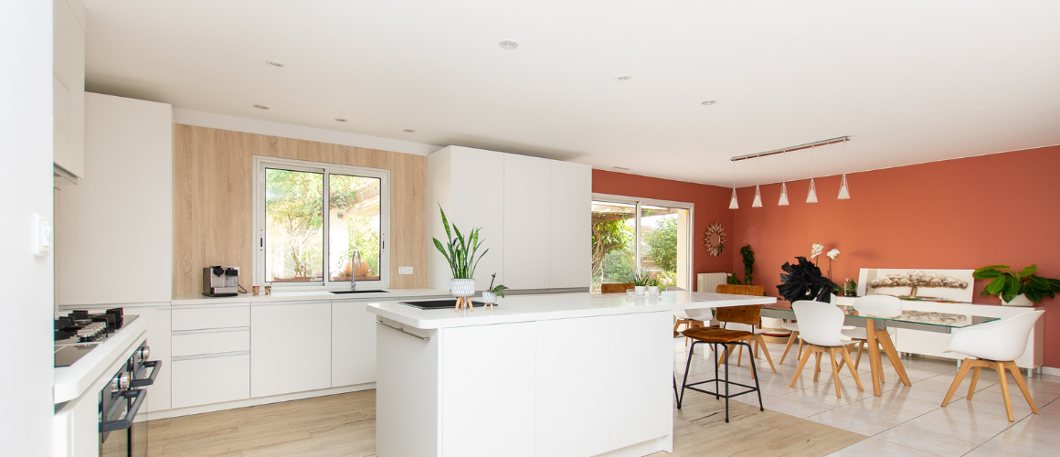 Image - Lave-vaisselle en hauteur vs lave-vaisselle traditionnel : quel choix pour votre cuisine ?